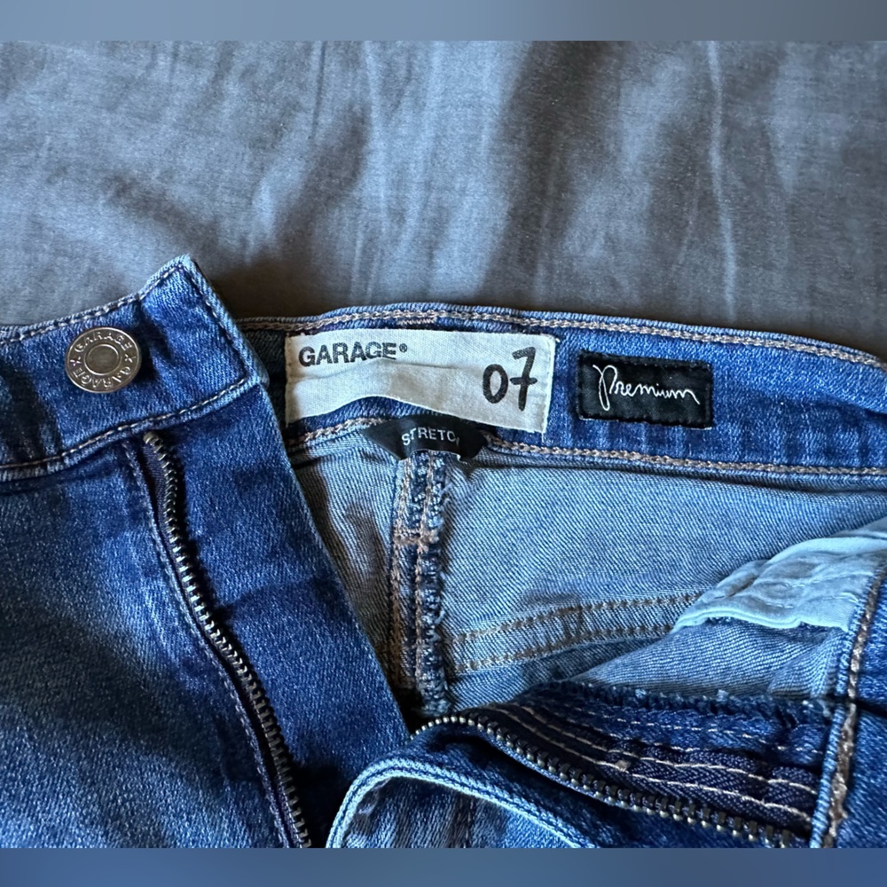 Garage High Rise Jean Shorts - Picture 2 of 3